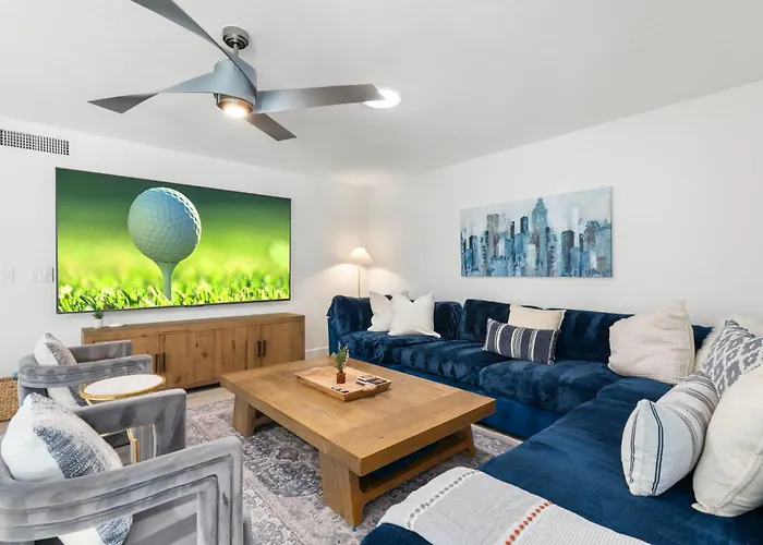 Minutes From Shopping, Dining & Golf, Hot Tub * Phoenix